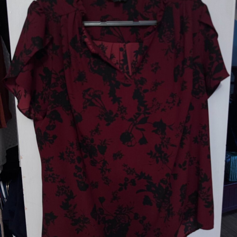 2x, 41 Hawthorne Blouse, Red and Black